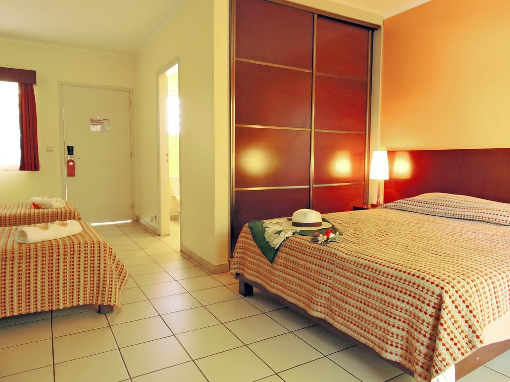 Koniambo Hotel Koné Szoba fotó